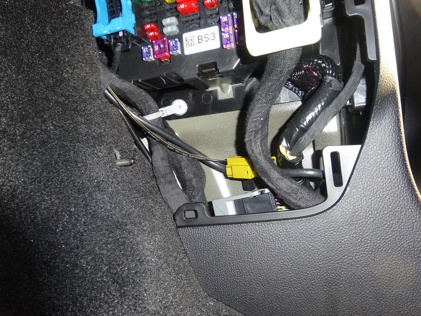 Continuous Power to Power Outlet (APO/RAP) outlets/USB Chevy Colorado